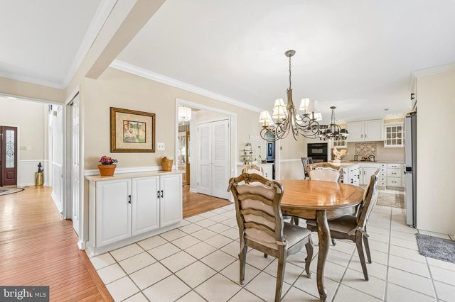 137 BRIARWOOD DR, Southampton, PA 18966