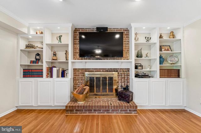 137 BRIARWOOD DR, Southampton, PA 18966