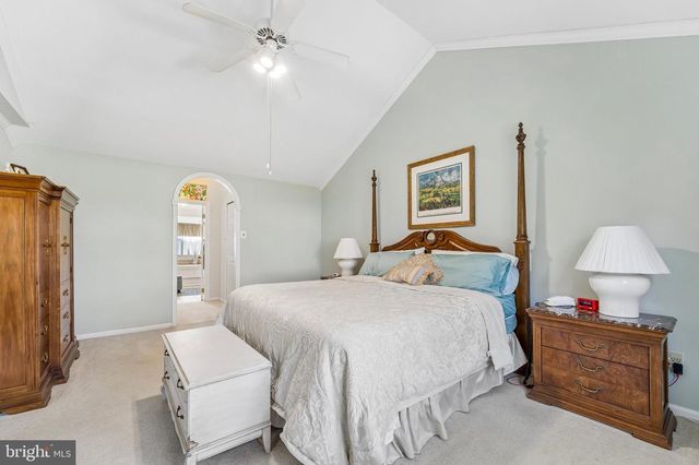 137 BRIARWOOD DR, Southampton, PA 18966