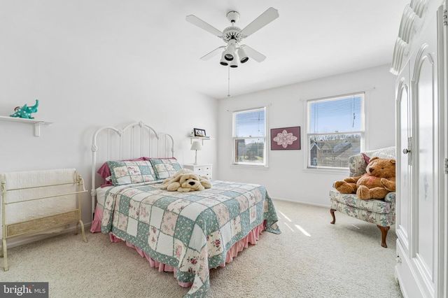 137 BRIARWOOD DR, Southampton, PA 18966