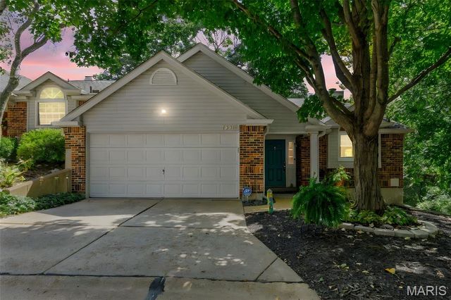 13314 Wood Chapel Drive, Chesterfield, MO 63141