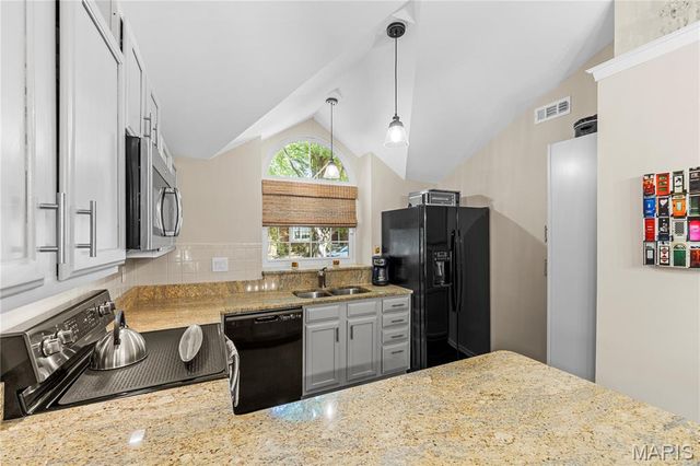 13314 Wood Chapel Drive, Chesterfield, MO 63141