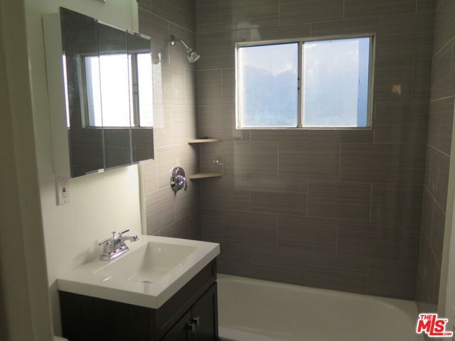833 N Kingsley Drive 2, Los Angeles, CA 90029