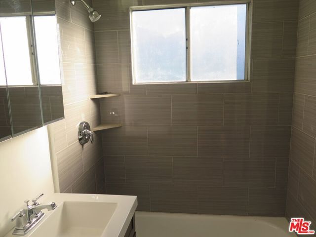 833 N Kingsley Drive 2, Los Angeles, CA 90029