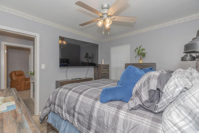1148 E Gum Street, Evansville, IN 47714