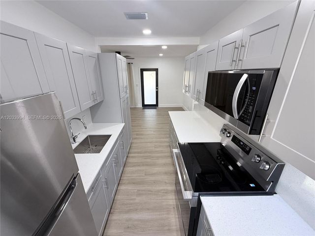 2080 NE 172nd Street A, North Miami Beach, FL 33162