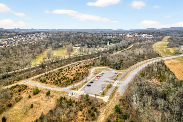 6752 Sunnywood Dr, Nashville, TN 37211