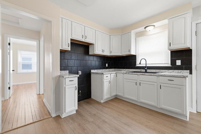 5062 N 20th STREET, Milwaukee, WI 53209