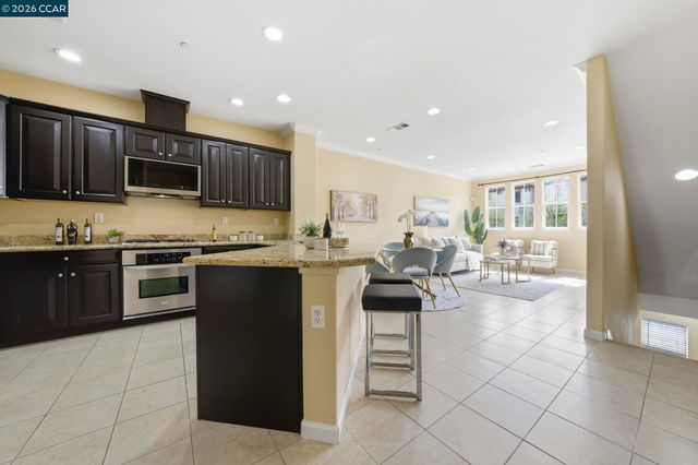 252 Sullivan Way, Hayward, CA 94541