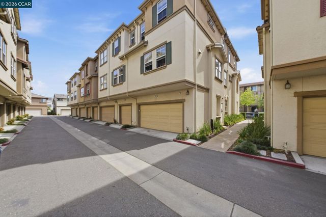 252 Sullivan Way, Hayward, CA 94541