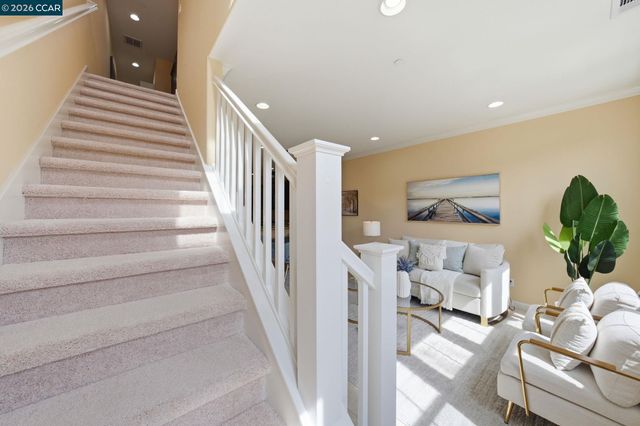 252 Sullivan Way, Hayward, CA 94541