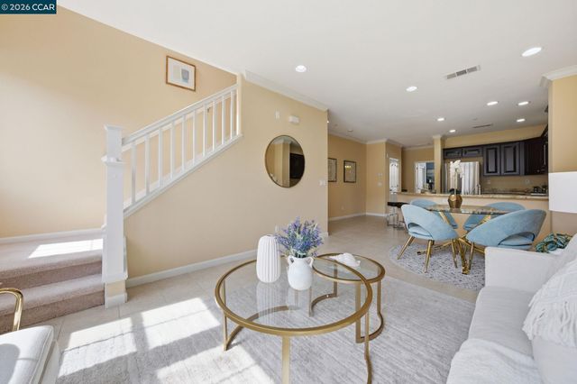 252 Sullivan Way, Hayward, CA 94541