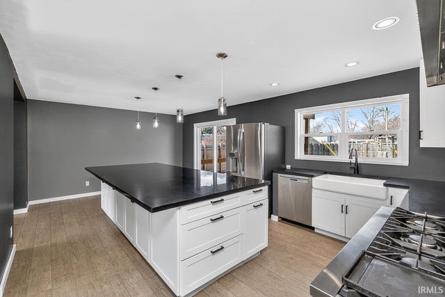 10450 Appletree Lane, Osceola, IN 46561