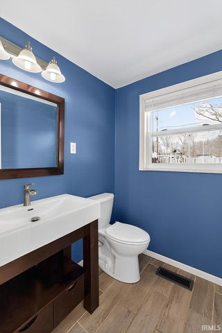 10450 Appletree Lane, Osceola, IN 46561