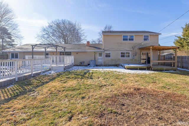 10450 Appletree Lane, Osceola, IN 46561