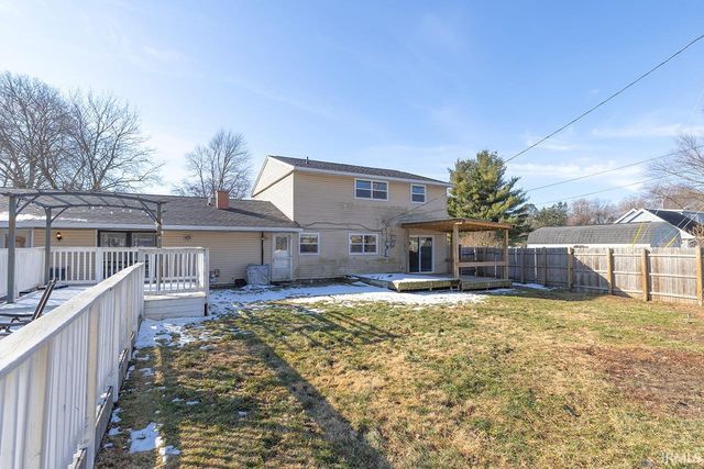 10450 Appletree Lane, Osceola, IN 46561