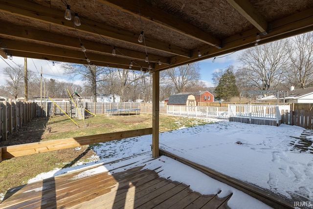 10450 Appletree Lane, Osceola, IN 46561