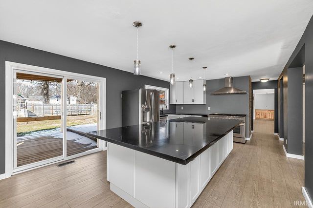 10450 Appletree Lane, Osceola, IN 46561