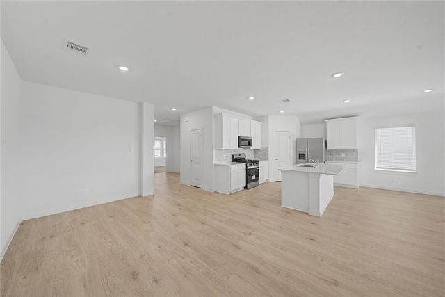 31143 Warwick Coast Court, Fulshear, TX 77441