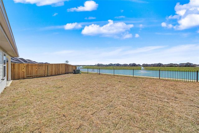 31143 Warwick Coast Court, Fulshear, TX 77441