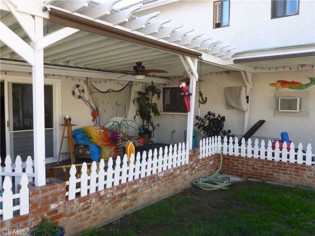 14030 Simshaw, Sylmar, CA 91342