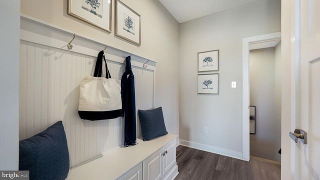 1000 GILRAY DR, Downingtown, PA 19335