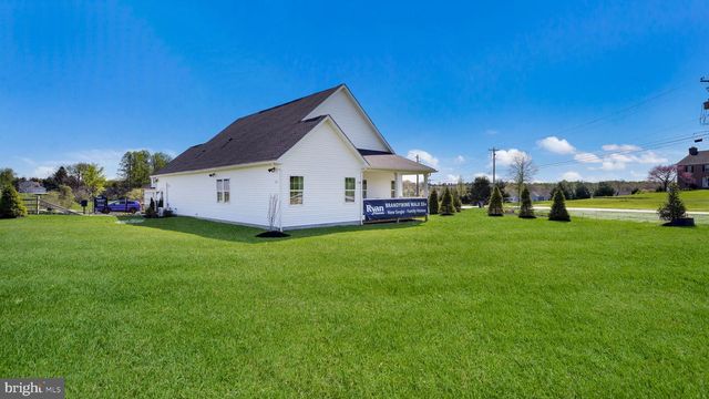 1000 GILRAY DR, Downingtown, PA 19335