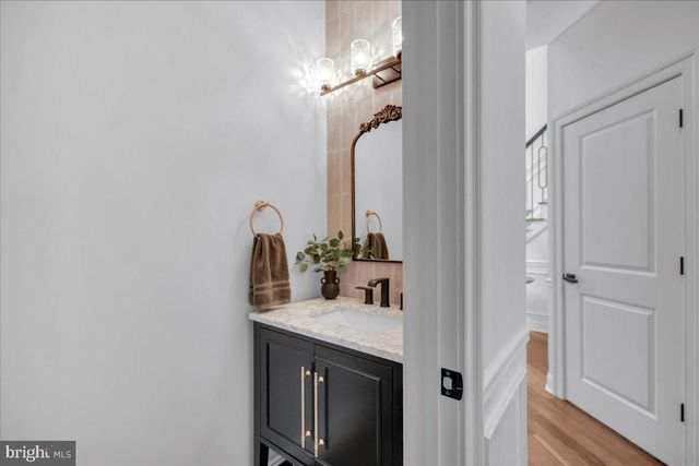 425 PELTOMA RD, Haddonfield, NJ 08033