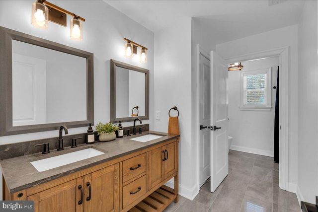 425 PELTOMA RD, Haddonfield, NJ 08033