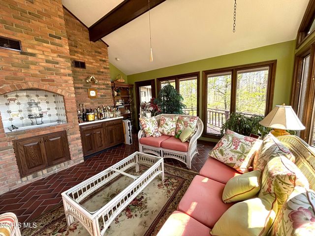 1440 S Stadium Road, Oregon, OH 43616