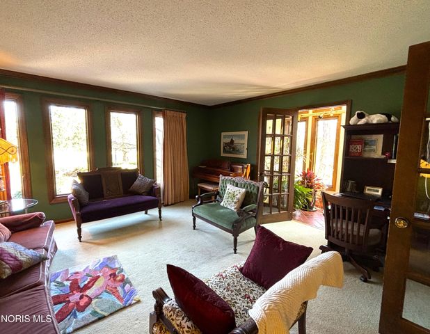 1440 S Stadium Road, Oregon, OH 43616