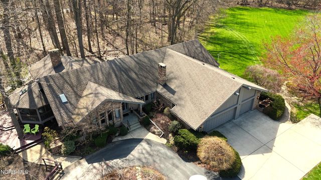 1440 S Stadium Road, Oregon, OH 43616