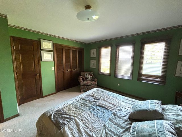 1440 S Stadium Road, Oregon, OH 43616