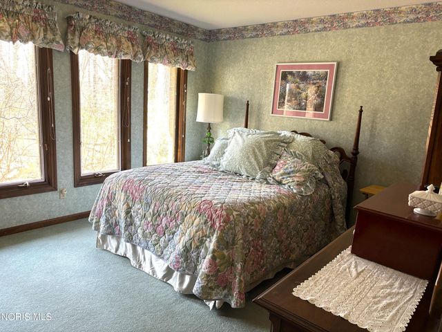 1440 S Stadium Road, Oregon, OH 43616