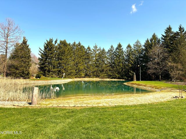 1440 S Stadium Road, Oregon, OH 43616