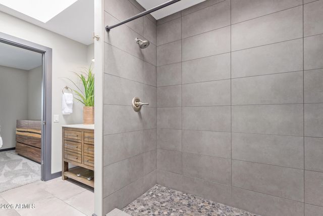 4655 E MONTE Way, Phoenix, AZ 85044