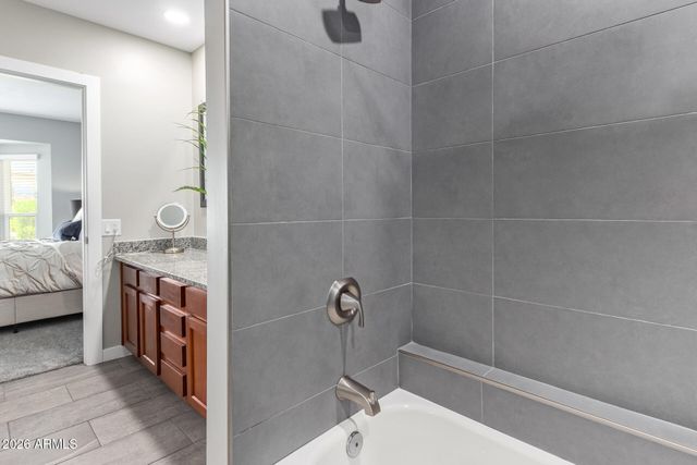 4655 E MONTE Way, Phoenix, AZ 85044