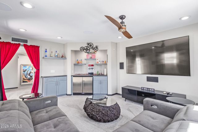 4655 E MONTE Way, Phoenix, AZ 85044