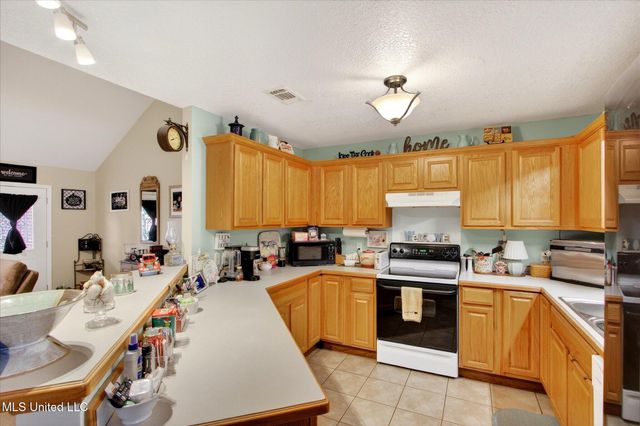 2513 Krystal Lane, Vancleave, MS 39565