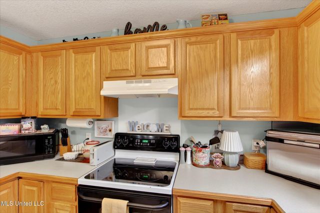 2513 Krystal Lane, Vancleave, MS 39565