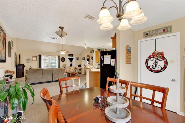 2513 Krystal Lane, Vancleave, MS 39565