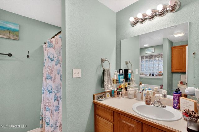 2513 Krystal Lane, Vancleave, MS 39565