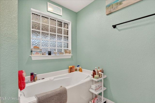 2513 Krystal Lane, Vancleave, MS 39565