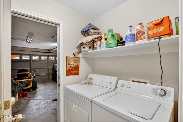 2513 Krystal Lane, Vancleave, MS 39565