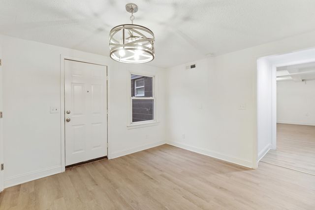 522 E Trinity Ln, E, Nashville, TN 37207