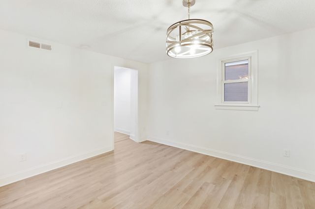 522 E Trinity Ln, E, Nashville, TN 37207