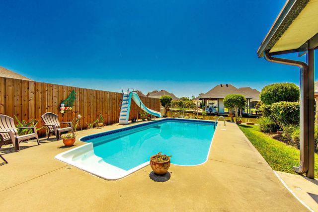 256 Tulip Dr, Houma, LA 70360