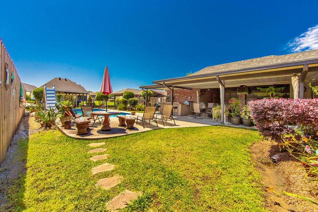 256 Tulip Dr, Houma, LA 70360