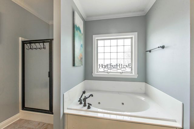 256 Tulip Dr, Houma, LA 70360