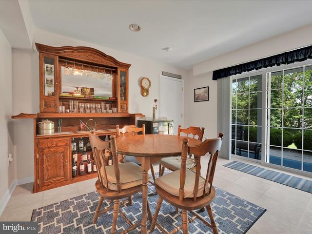 372 WYNONAH DR, Auburn, PA 17922